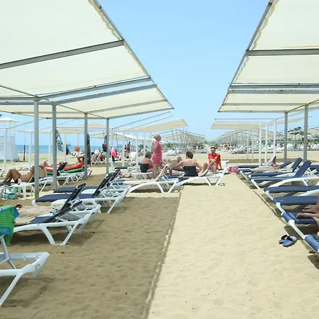 Glamour & Spa Hotel