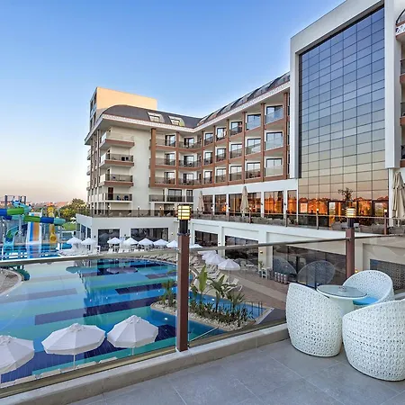 Glamour & Spa Hotel 5*
